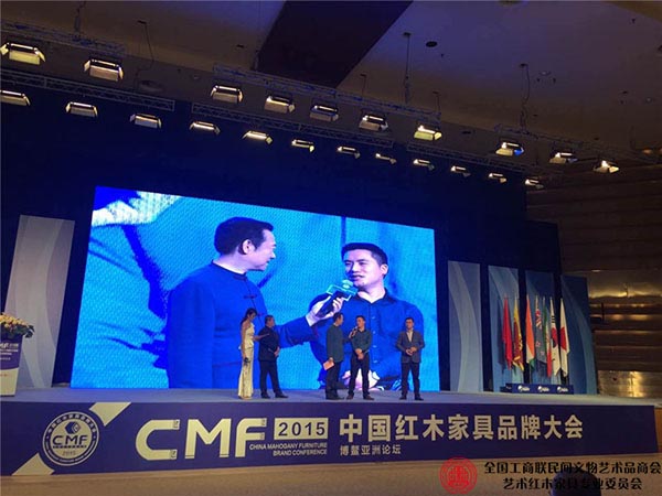 双洋红木董事长王海洋作为杰出青年企业家代表接受采访