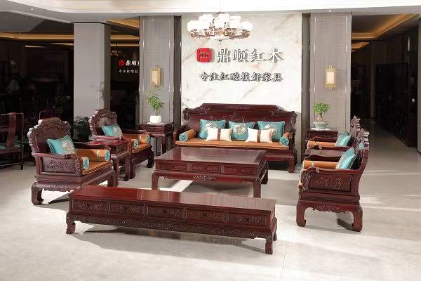 鼎顺红木——专于红酸枝，以踏实工序做好每一件家具