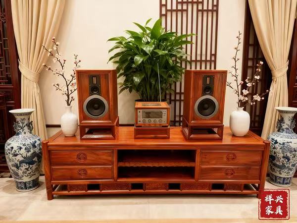 为什么懂行的人开始收藏红木音响？祥兴家具给出了答案